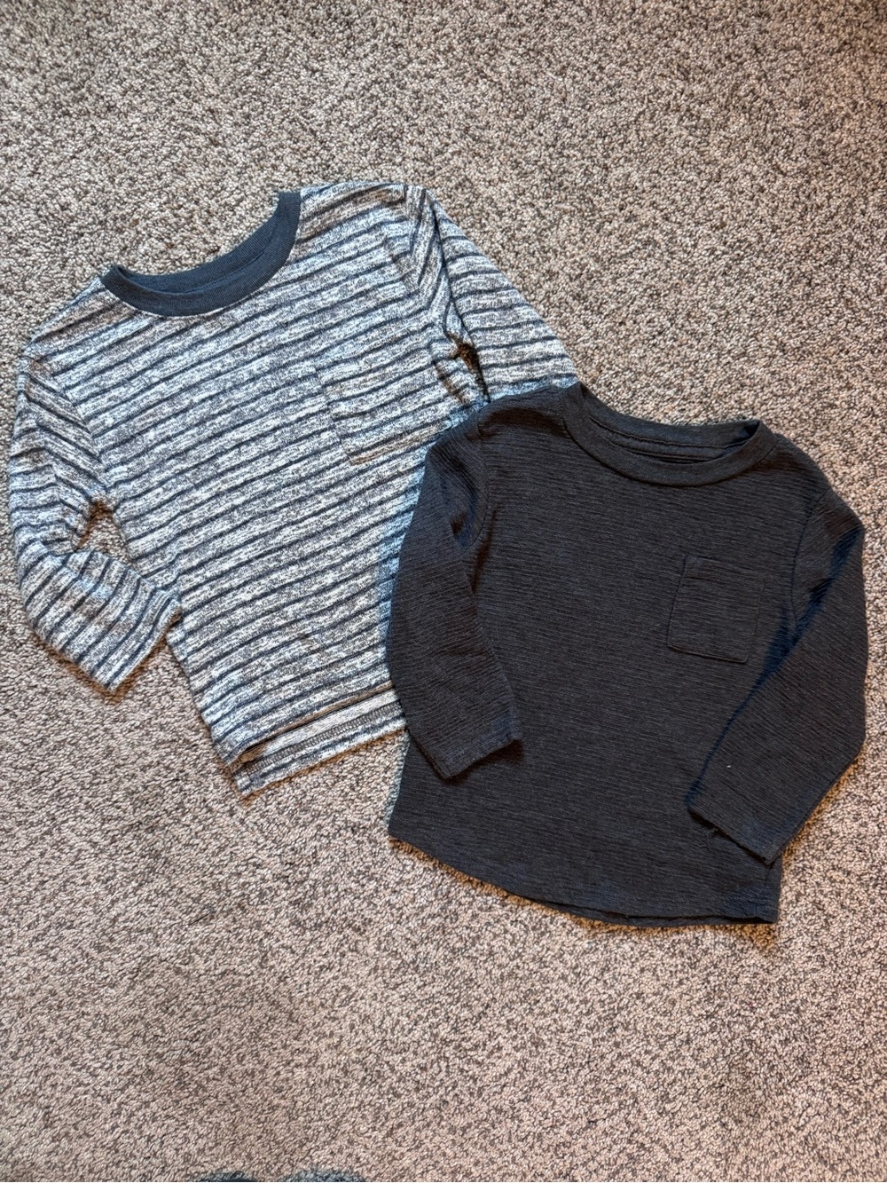 Cat & Jack Long-Sleeve Pocket Tees - Gray Stripe & Black